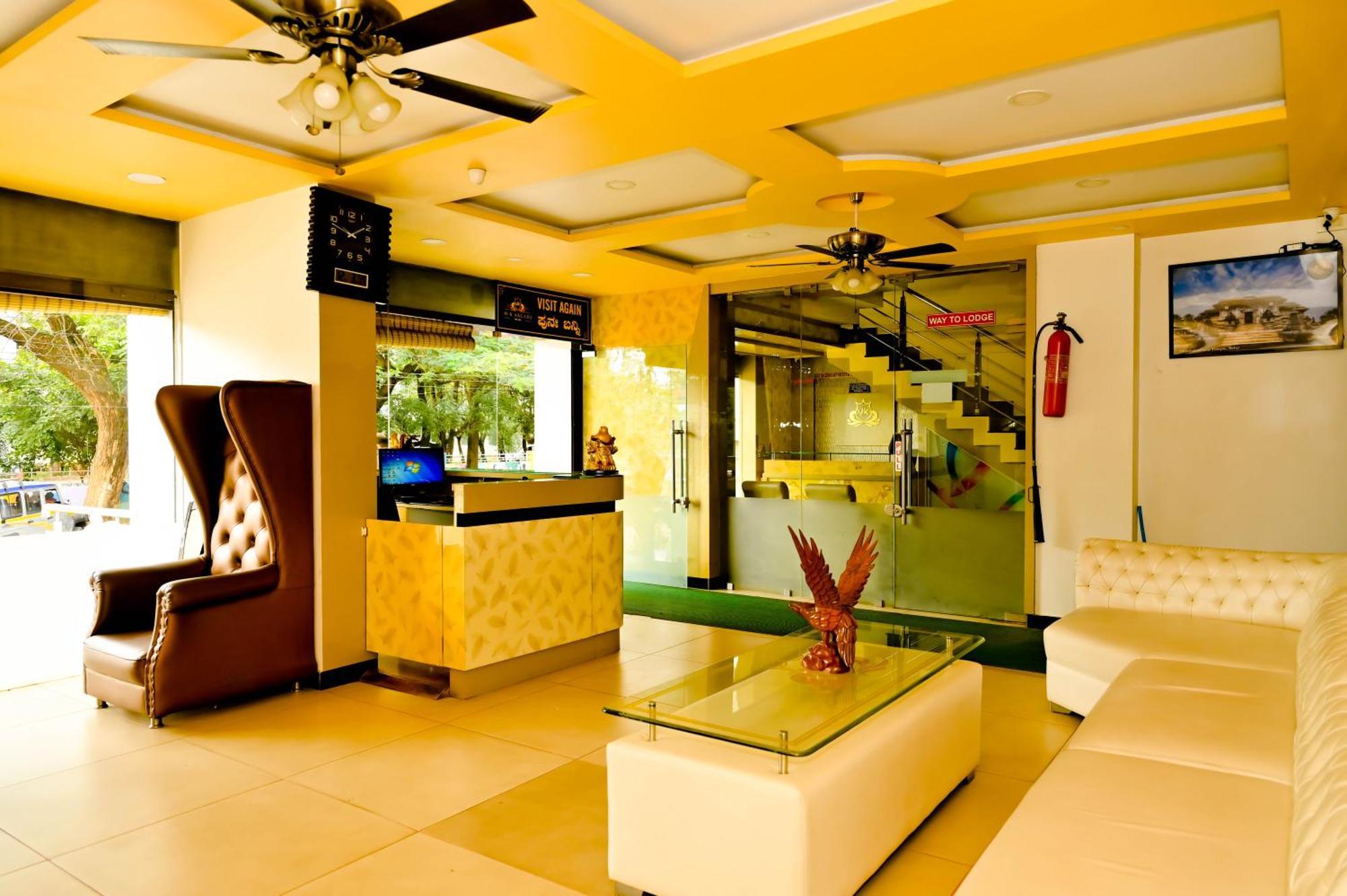 Hotel Townhouse Mk à Chikmagalūr Extérieur photo