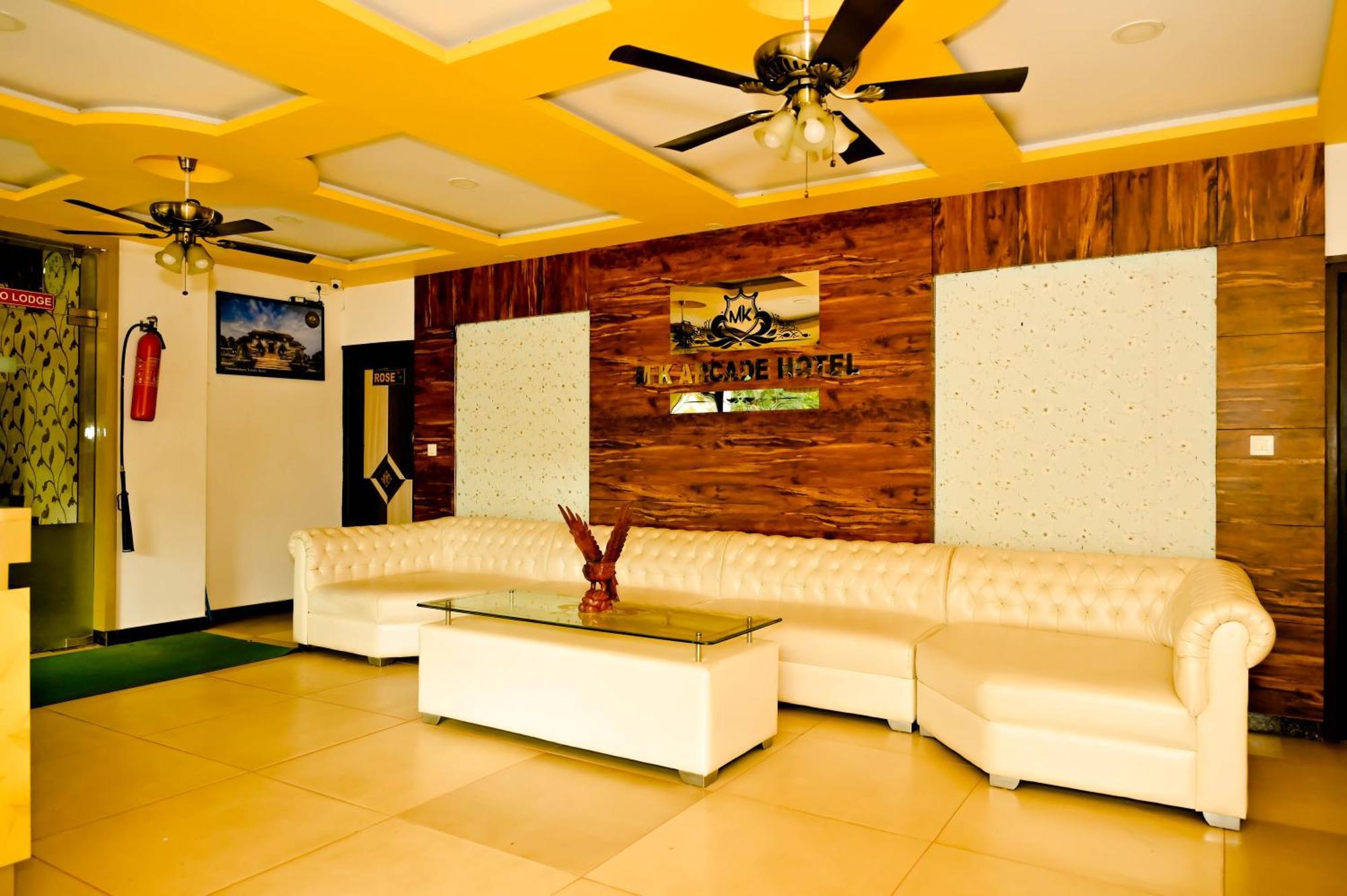Hotel Townhouse Mk à Chikmagalūr Extérieur photo