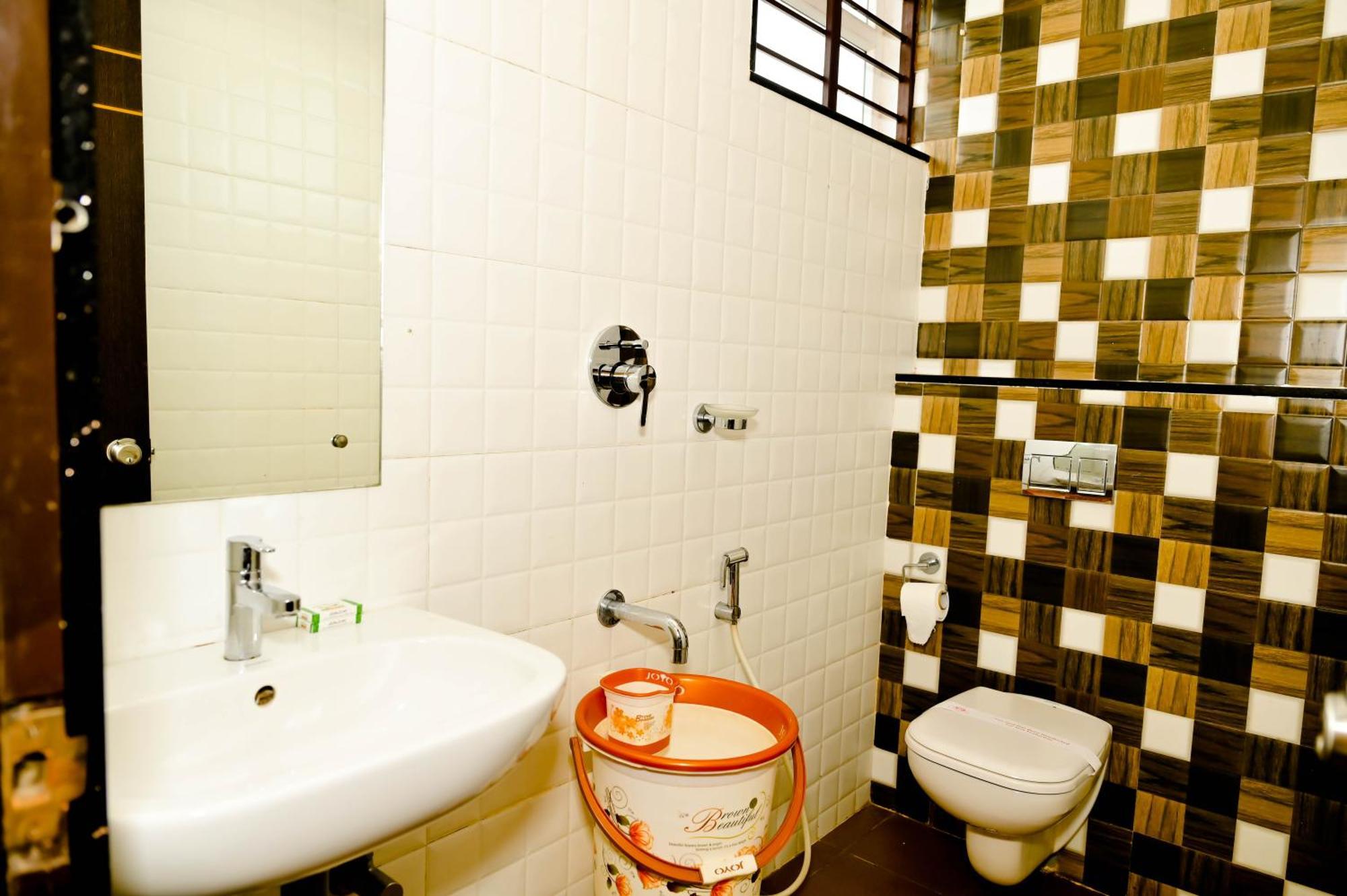 Hotel Townhouse Mk à Chikmagalūr Extérieur photo