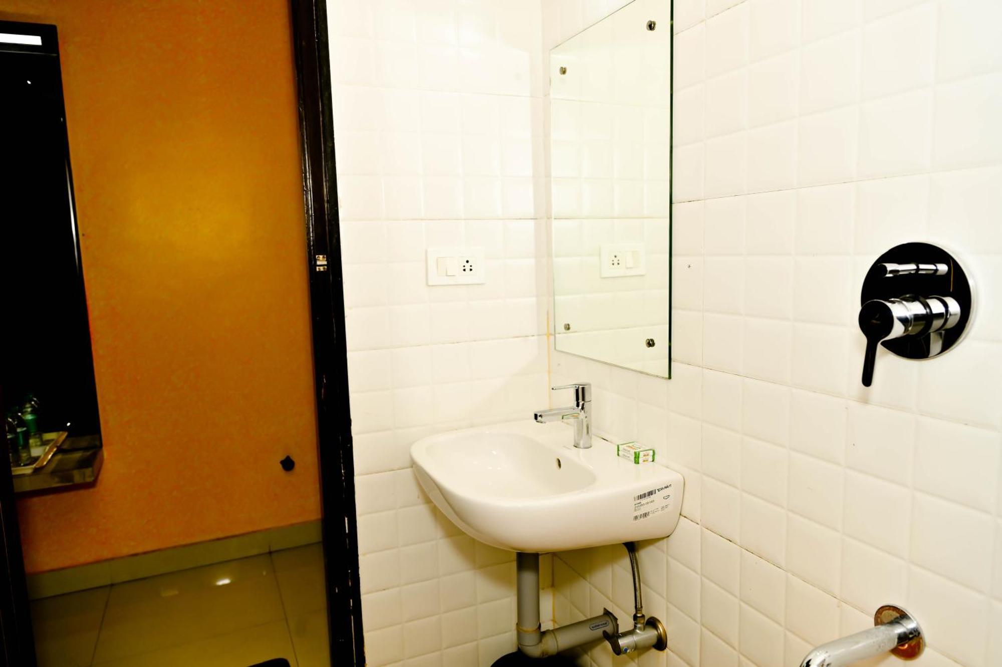 Hotel Townhouse Mk à Chikmagalūr Extérieur photo